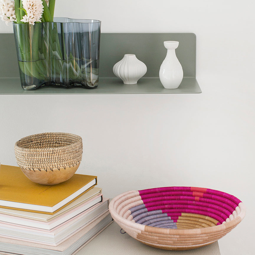 RAFFIA PLATEAU BASKET | MODERN FORM