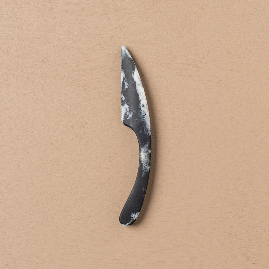 FLOW RESIN CHEESE KNIFE