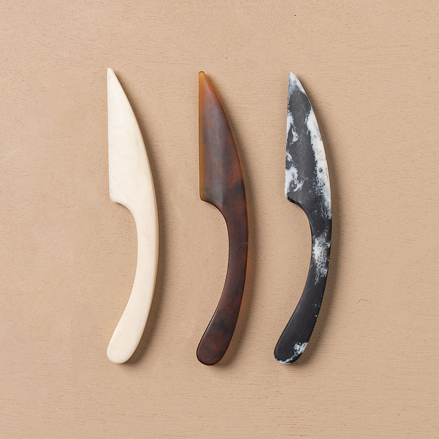 FLOW RESIN CHEESE KNIFE